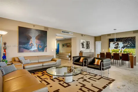 21150 Point Place Aventura FL 33180