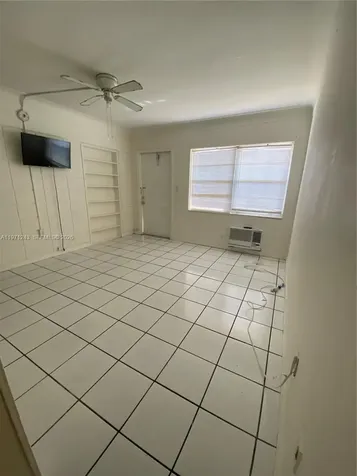 2031 NE 167th Street North Miami Beach FL 33162