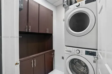 Beauty Salon For Sale In Hialeah Hialeah FL 33015