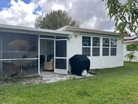 6805 NW 75th Street Tamarac FL 33321