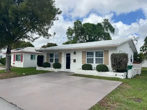 6805 NW 75th Street Tamarac FL 33321