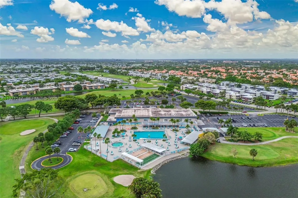 629 Saxony Place Delray Beach FL 33446
