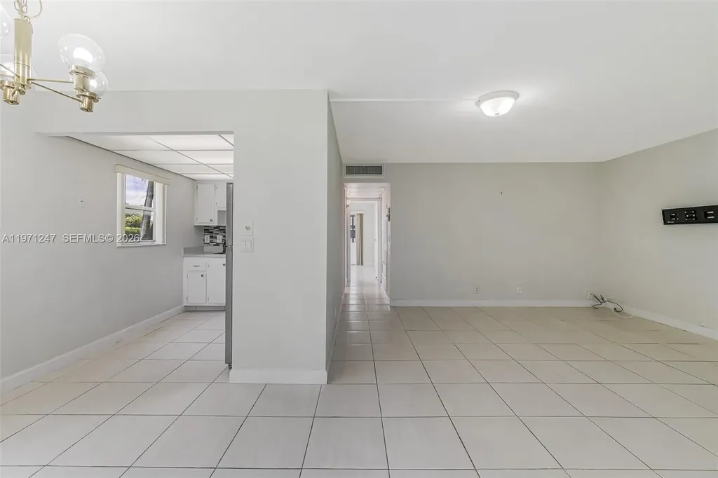 629 Saxony Place Delray Beach FL 33446