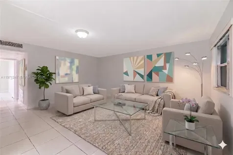 629 Saxony Place Delray Beach FL 33446