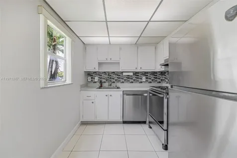 629 Saxony Place Delray Beach FL 33446