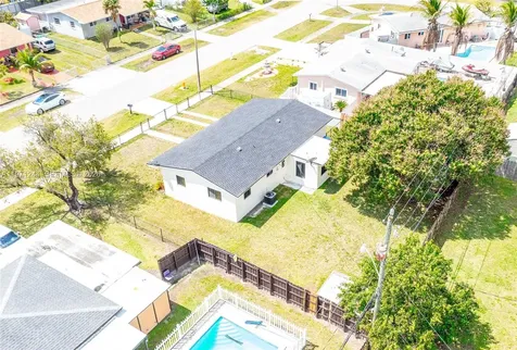 11861 SW 185th Terrace Miami FL 33177
