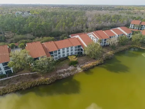 7925 Preserve Circle Naples FL 34119