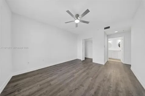 7925 Preserve Circle Naples FL 34119