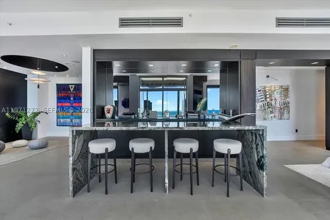 1425 Brickell Avenue Miami FL 33131