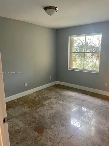165 NW 96th Terrace Pembroke Pines FL 33024