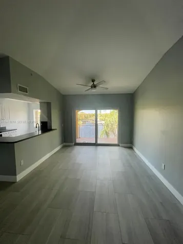 165 NW 96th Terrace Pembroke Pines FL 33024