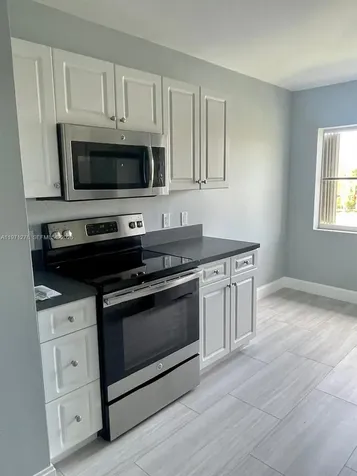 165 NW 96th Terrace Pembroke Pines FL 33024