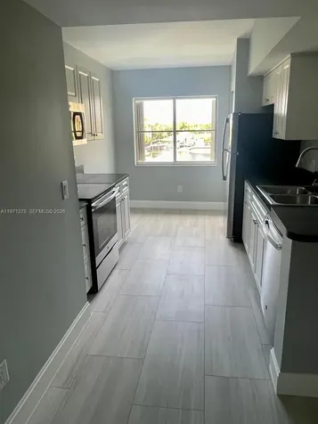 165 NW 96th Terrace Pembroke Pines FL 33024