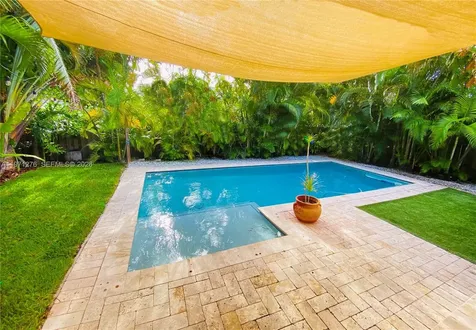 8959 Dickens Avenue Surfside FL 33154
