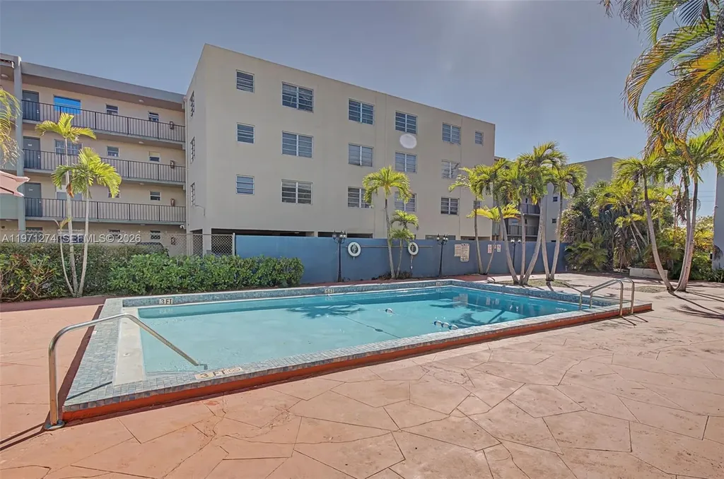 399 NW 72nd Avenue Miami FL 33126