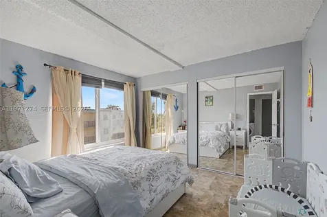 399 NW 72nd Avenue Miami FL 33126