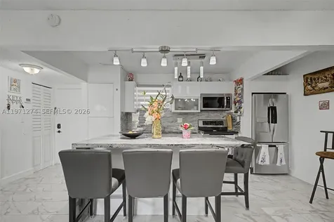 399 NW 72nd Avenue Miami FL 33126