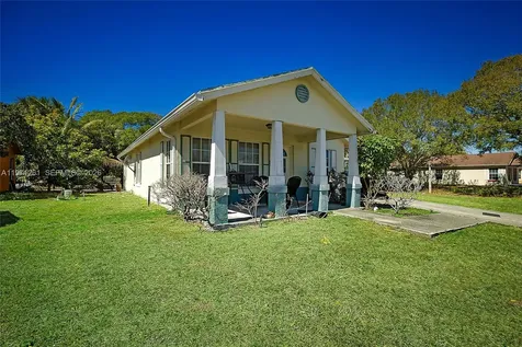 1107 Freshwater Lakes Drive West Palm Beach FL 33401