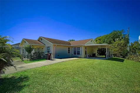 1107 Freshwater Lakes Drive West Palm Beach FL 33401