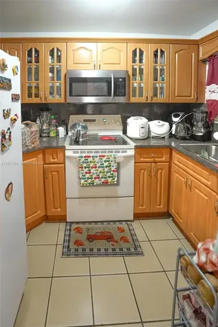 1159 W 40th Street Hialeah FL 33012