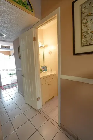 1159 W 40th Street Hialeah FL 33012