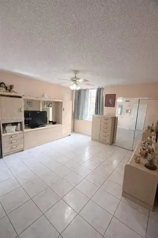 1159 W 40th Street Hialeah FL 33012