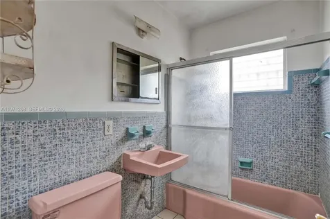 831 NW 21st Court Miami FL 33125