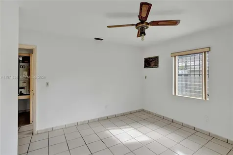 831 NW 21st Court Miami FL 33125