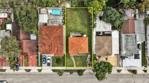 831 NW 21st Court Miami FL 33125