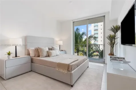 10281 W Bay Harbor Drive Bay Harbor Islands FL 33154