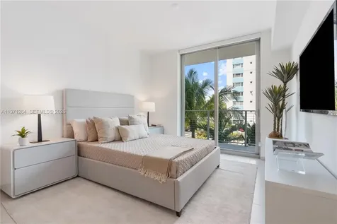 10281 W Bay Harbor Drive Bay Harbor Islands FL 33154