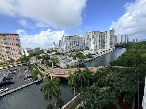 17150 N Bay Road Sunny Isles Beach FL 33160