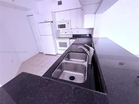 17150 N Bay Road Sunny Isles Beach FL 33160
