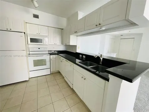 17150 N Bay Road Sunny Isles Beach FL 33160