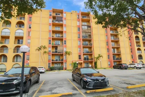 4717 NW 7th Street Miami FL 33126