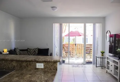 2928 SE 2nd Street Homestead FL 33033
