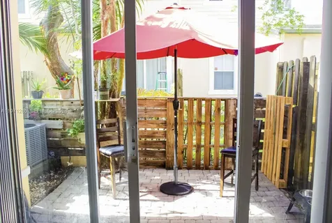 2928 SE 2nd Street Homestead FL 33033