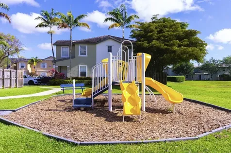 2928 SE 2nd Street Homestead FL 33033