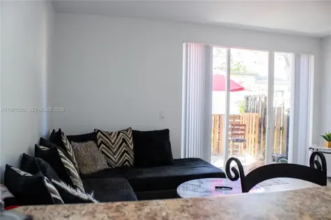 2928 SE 2nd Street Homestead FL 33033
