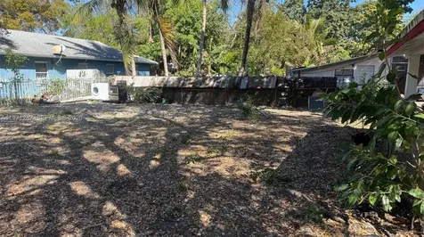 7613 NE 3rd Avenue Miami FL 33138