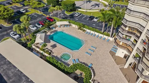 1900 Consulate Place West Palm Beach FL 33401