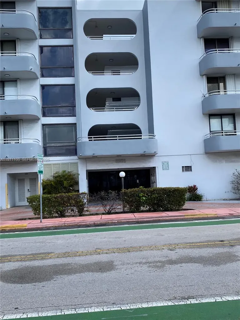 8201 Byron Avenue Miami Beach FL 33141