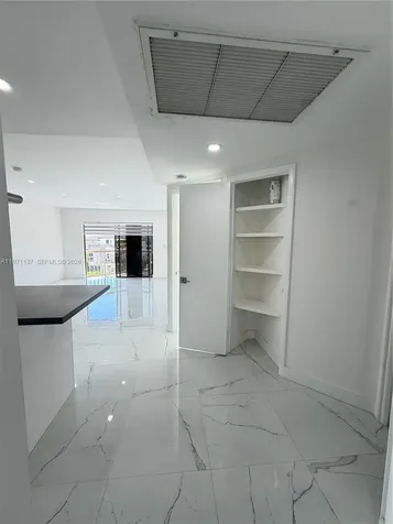 8290 Lake Drive Doral FL 33166
