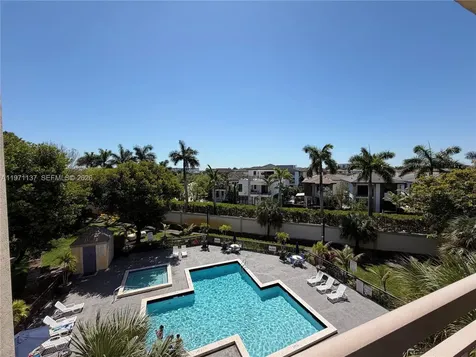 8290 Lake Drive Doral FL 33166