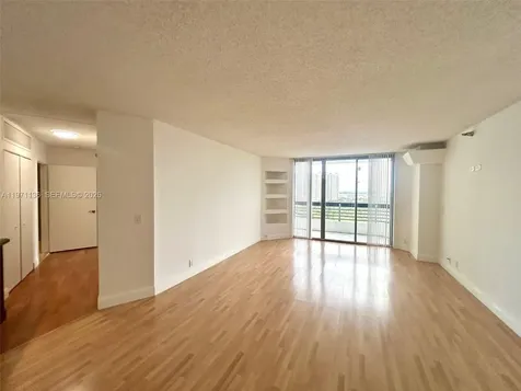 3400 NE 192nd Street Aventura FL 33180