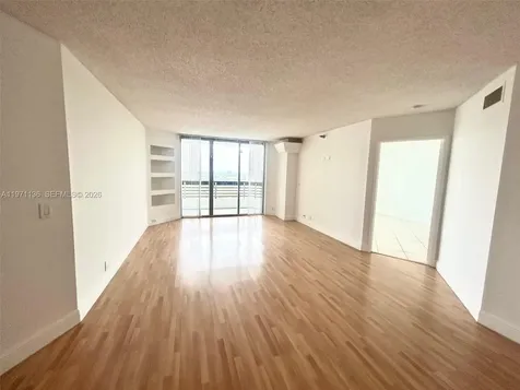 3400 NE 192nd Street Aventura FL 33180