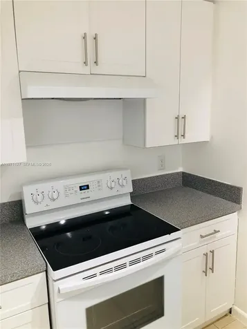 8260 SW 210th Street Cutler Bay FL 33189