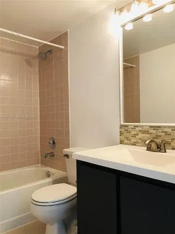 8260 SW 210th Street Cutler Bay FL 33189