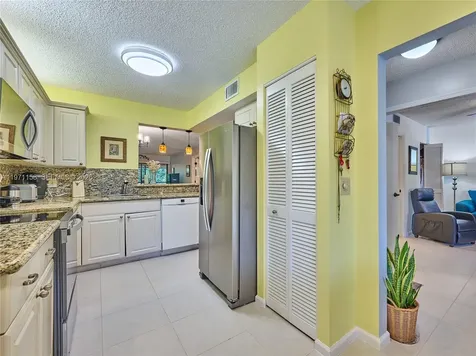 10143 Mangrove Drive Boynton Beach FL 33437
