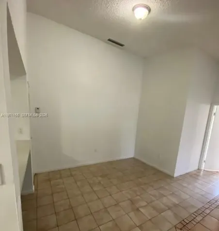 811 NE 199th Street Miami FL 33179